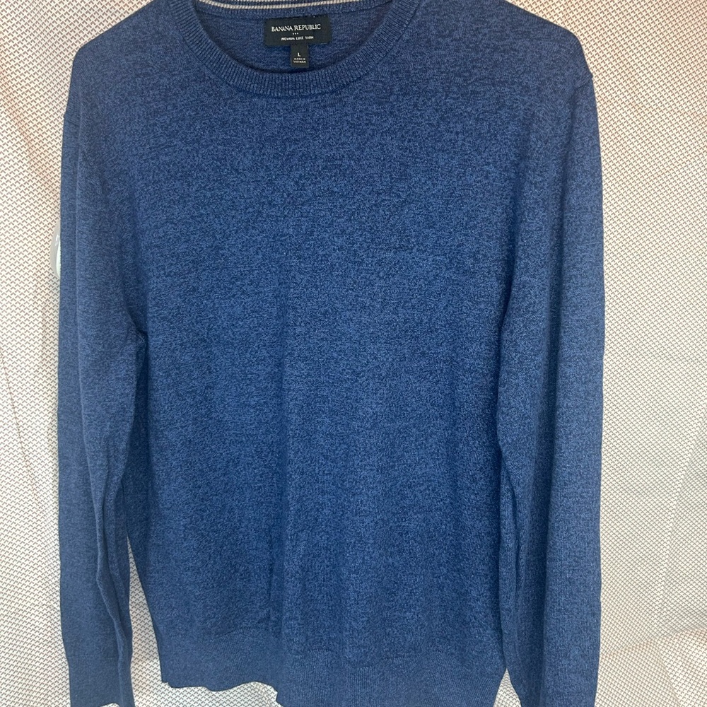 Banana Republic Men's Heathered Blue Crewneck Sweater